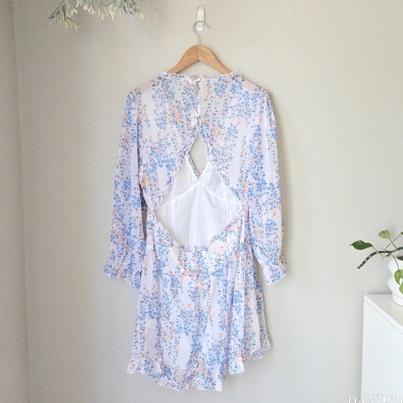 Floral Chiffon Open Back Cutout Ruffle Trim Semi-Sheer Long Sleeve Dress - Picture 4 of 15